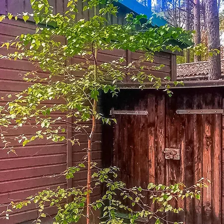 Semesterbostad 1 Bedroom Lovely In Suedmueritz *